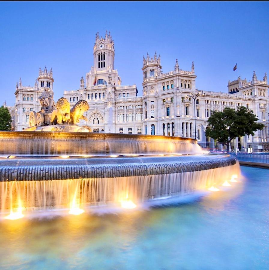 Céntrico y cómodo apto en Opera - Palacio Real Madrid Esterno foto